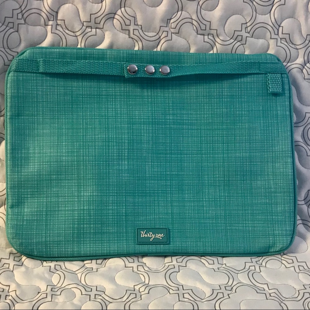 Thirty-one Pocket Tote Attachment